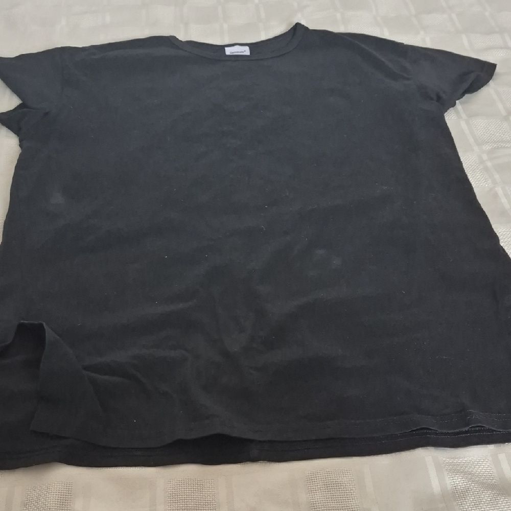 Essential Black Women's Short Sleeve Tee - Picture 13 of 16